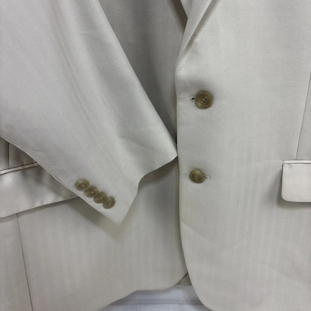 Chaps 48R Mens Cream 2 Button Blazer Sport Coat Jacket Subtle Stripes EUC‎